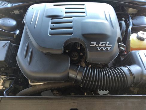 Used 2019 Dodge Challenger SXT RWD image 30