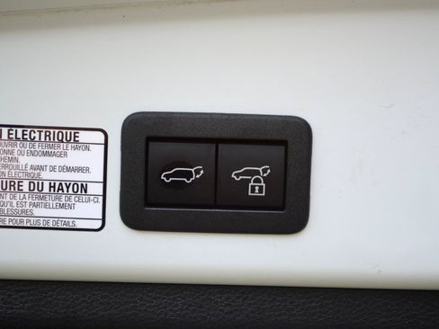 Used 2024 Toyota Corolla Cross XLE AWD/4WD image 16