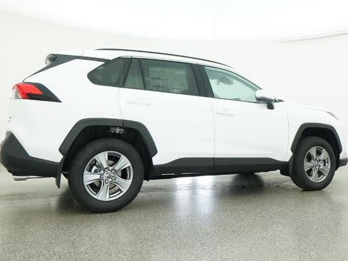 New 2025 Toyota RAV4 XLE image 18