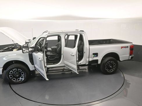 Used 2026 Ford F350 Platinum w/ FX4 Off-Road Package AWD/4WD image 81