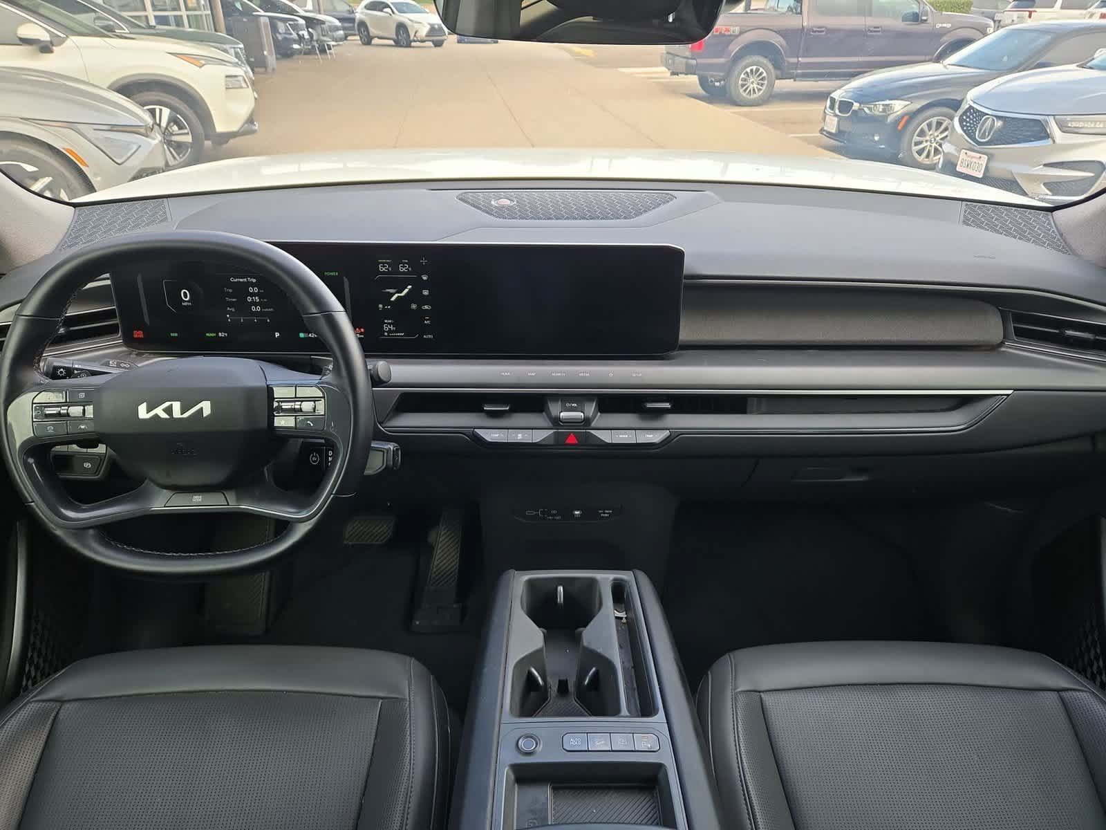 Used 2024 Kia EV9 Light Long Range RWD image 15