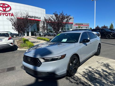 Used 2023 Honda Accord Sport image 1