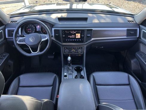 Used 2021 Volkswagen Atlas SE image 21
