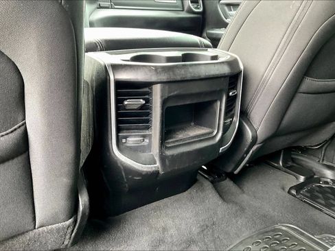 Used 2022 RAM 1500 Big Horn AWD/4WD image 11
