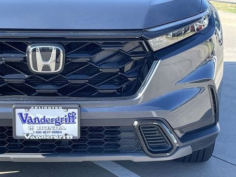 Used 2025 Honda CR-V Sport image 9