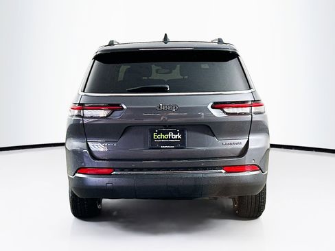 Used 2023 Jeep Grand Cherokee L Limited image 7