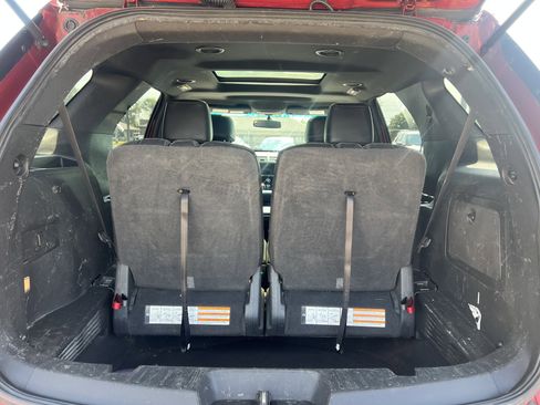 Used 2014 Ford Explorer XLT w/ Equipment Group 202A image 10