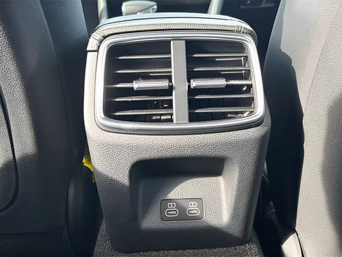New 2026 Genesis G70 2.5T Prestige AWD/4WD image 11