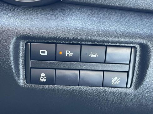 Used 2023 Nissan Versa S w/ S Plus Package image 23