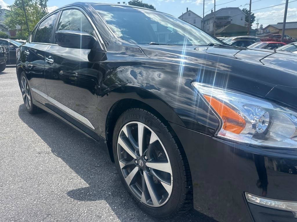 Used 2015 Nissan Altima 2.5 S w/ Power Driver Seat Package FWD image 10
