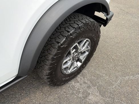 Used 2025 Ford Bronco Badlands AWD/4WD image 36