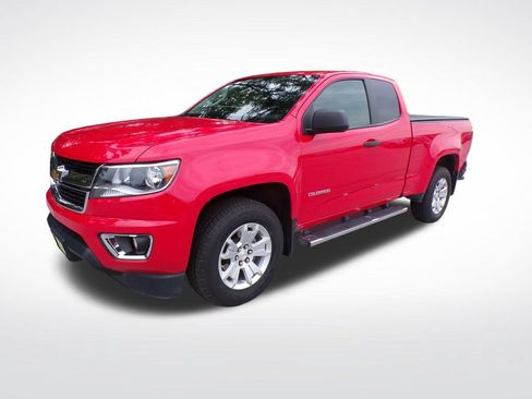 Used 2016 Chevrolet Colorado W/T RWD image 2