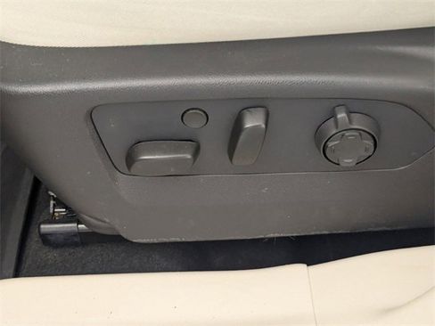 Used 2021 Buick Envision Avenir w/ Technology Package II image 15