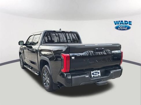 Used 2022 Toyota Tundra SR5 w/ SR5 Premium Package image 7