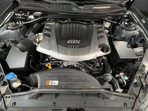 Used 2015 Hyundai Genesis 3.8 RWD image 21