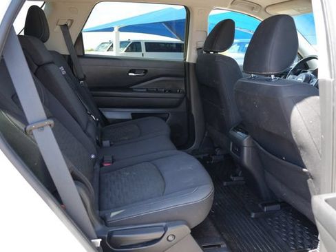 Used 2022 Nissan Pathfinder SV FWD image 22