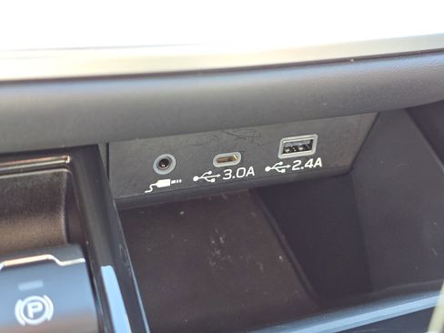 Certified 2025 Subaru Outback Premium w/ Popular Package #1A image 24