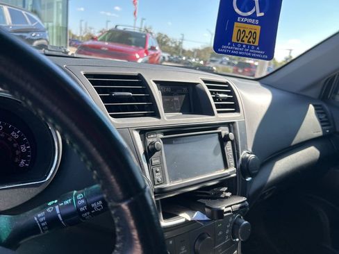 Used 2013 Toyota Highlander Plus image 5
