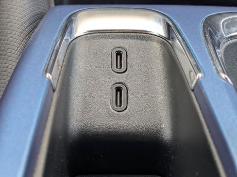 Certified 2025 Chevrolet Equinox EV LT w/ Convenience Package image 29