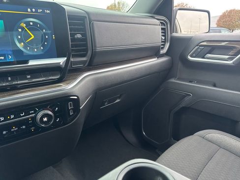 Used 2025 Chevrolet Silverado 1500 LT image 24