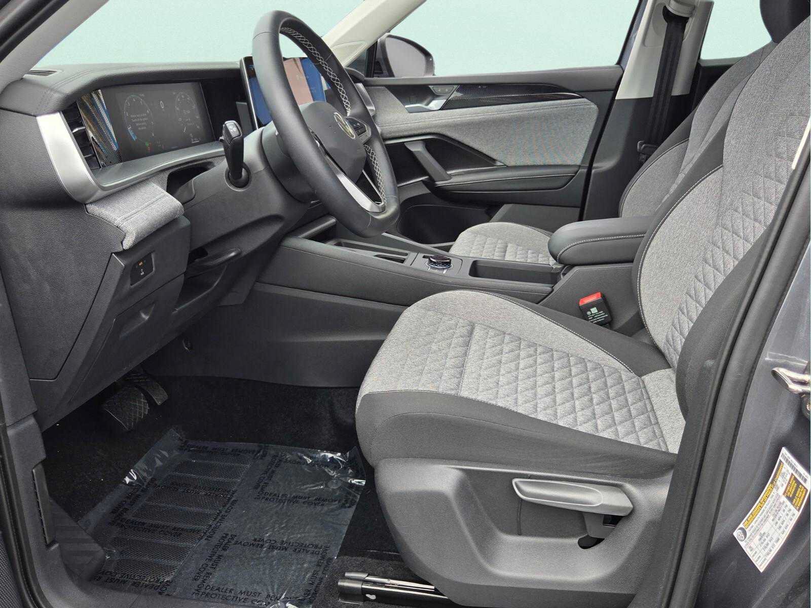 Used 2026 Volkswagen Tiguan S AWD/4WD image 10