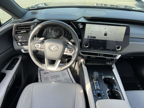 Used 2023 Lexus RX 350 Premium image 13