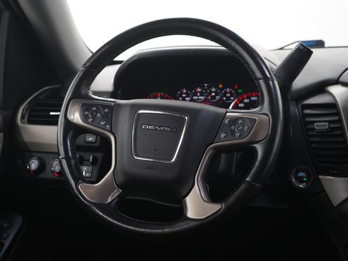 Used 2015 GMC Yukon Denali AWD/4WD image 19