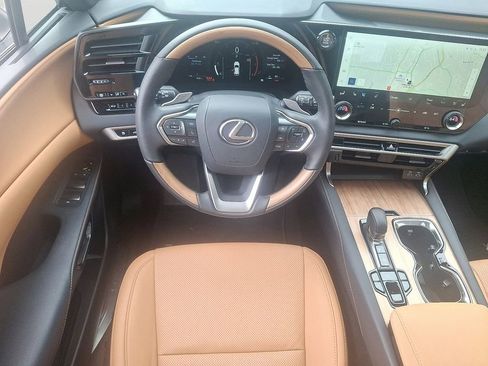 Used 2025 Lexus RX 350 Premium image 11
