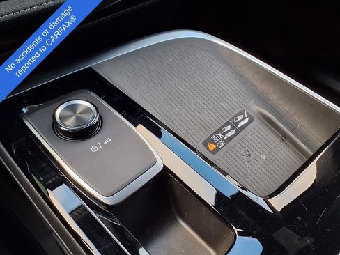 Used 2025 Buick Enclave Preferred image 26