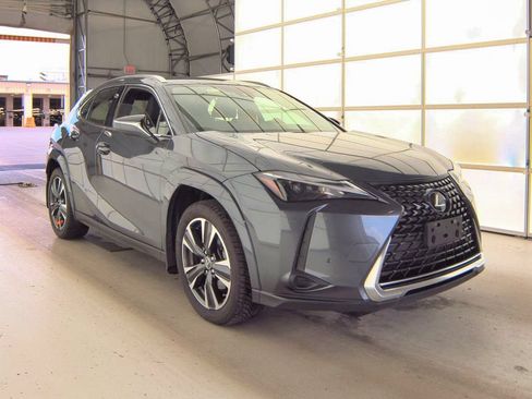 Used 2023 Lexus UX 250h AWD w/ Premium Package image 5