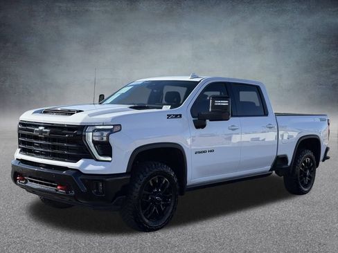 Used 2025 Chevrolet Silverado 2500 LTZ w/ Trail Boss Package image 9