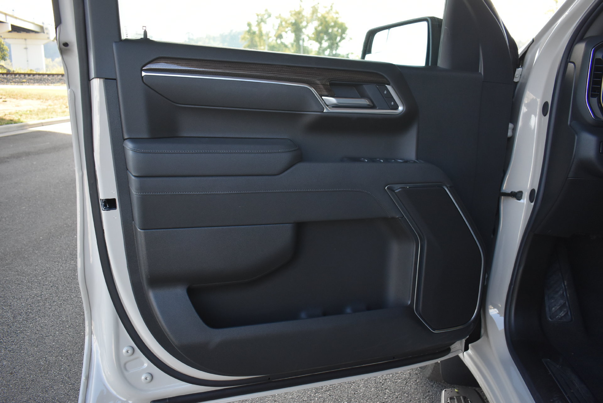 New 2026 Chevrolet Silverado 1500 RST AWD/4WD image 12