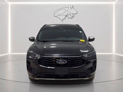 Certified 2023 Ford Escape ST-Line w/ Tech Pack #1 AWD/4WD image 8