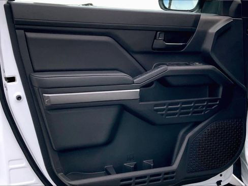 New 2026 Toyota Tacoma SR5 AWD/4WD image 10