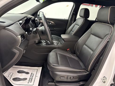 Used 2023 Chevrolet Traverse Premier w/ LPO, Floor Liner Package image 23