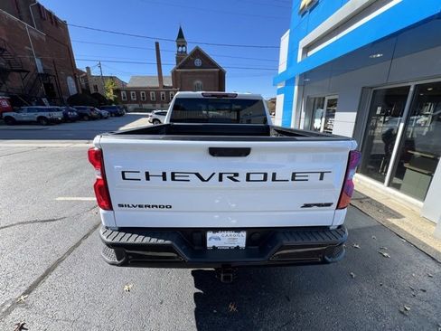 Used 2024 Chevrolet Silverado 1500 ZR2 w/ Technology Package image 41