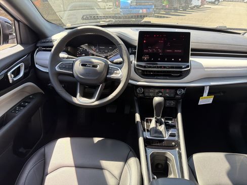 New 2026 Jeep Compass Limited AWD/4WD image 12