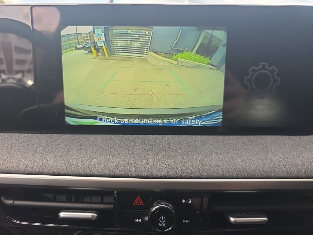 Certified 2025 Nissan Kicks SV AWD/4WD image 19