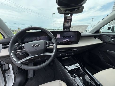 New 2026 Audi Q3 quattro 2.0T AWD/4WD image 11