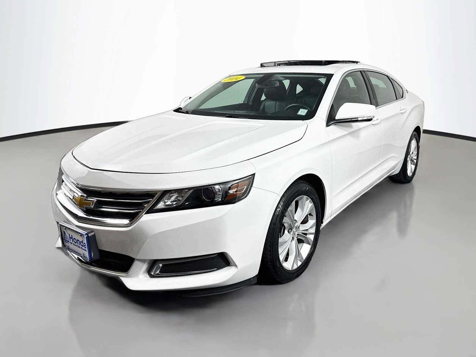 Used 2014 Chevrolet Impala LT w/ Convenience Package FWD image 2