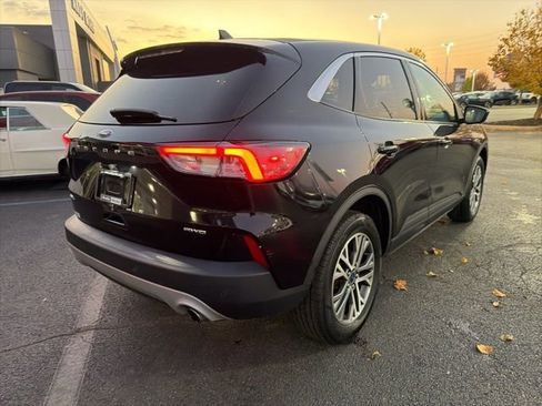 Used 2022 Ford Escape SEL image 3
