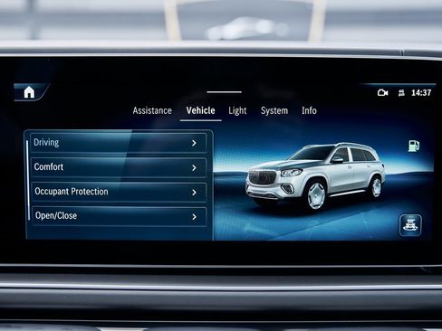 Used 2026 Mercedes-Benz Maybach GLS 600 4MATIC image 95