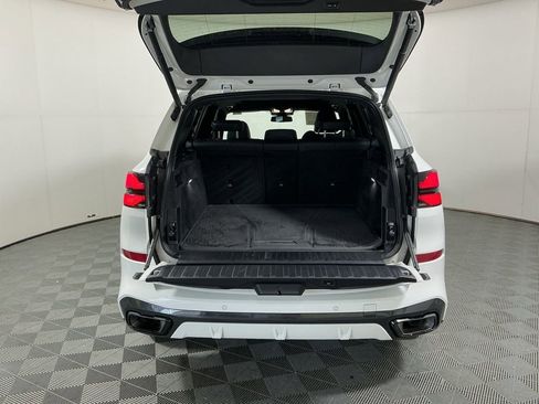 Certified 2024 BMW X5 xDrive40i w/ M Sport Package image 28