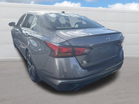 Used 2024 Nissan Altima 2.5 SR image 3