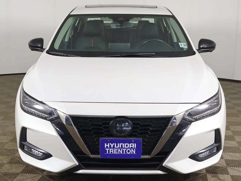 Used 2023 Nissan Sentra SR w/ SR Premium Package FWD image 12