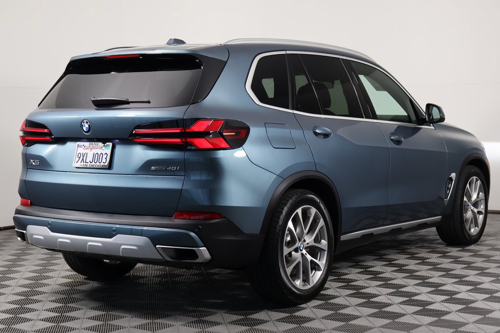 Certified 2026 BMW X5 sDrive40i w/ Executive Package RWD image 4