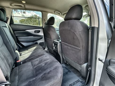 Used 2020 Nissan Murano S w/ Technology Package image 18