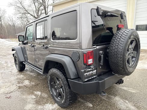 Used 2016 Jeep Wrangler Black Bear image 8