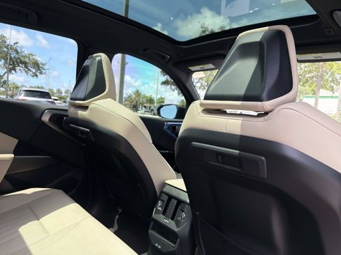 Used 2025 BMW X3 M50 AWD/4WD image 29