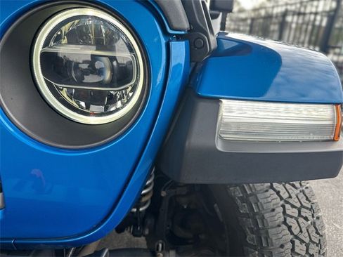 Used 2021 Jeep Gladiator Mojave image 9